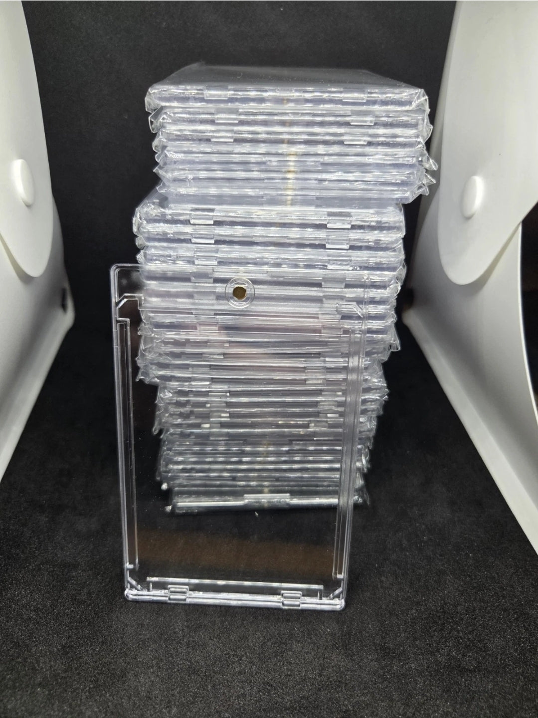 35PT One Touch Magnetic Card Protector Slim Design